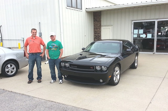  Oelwein Chrysler dealer